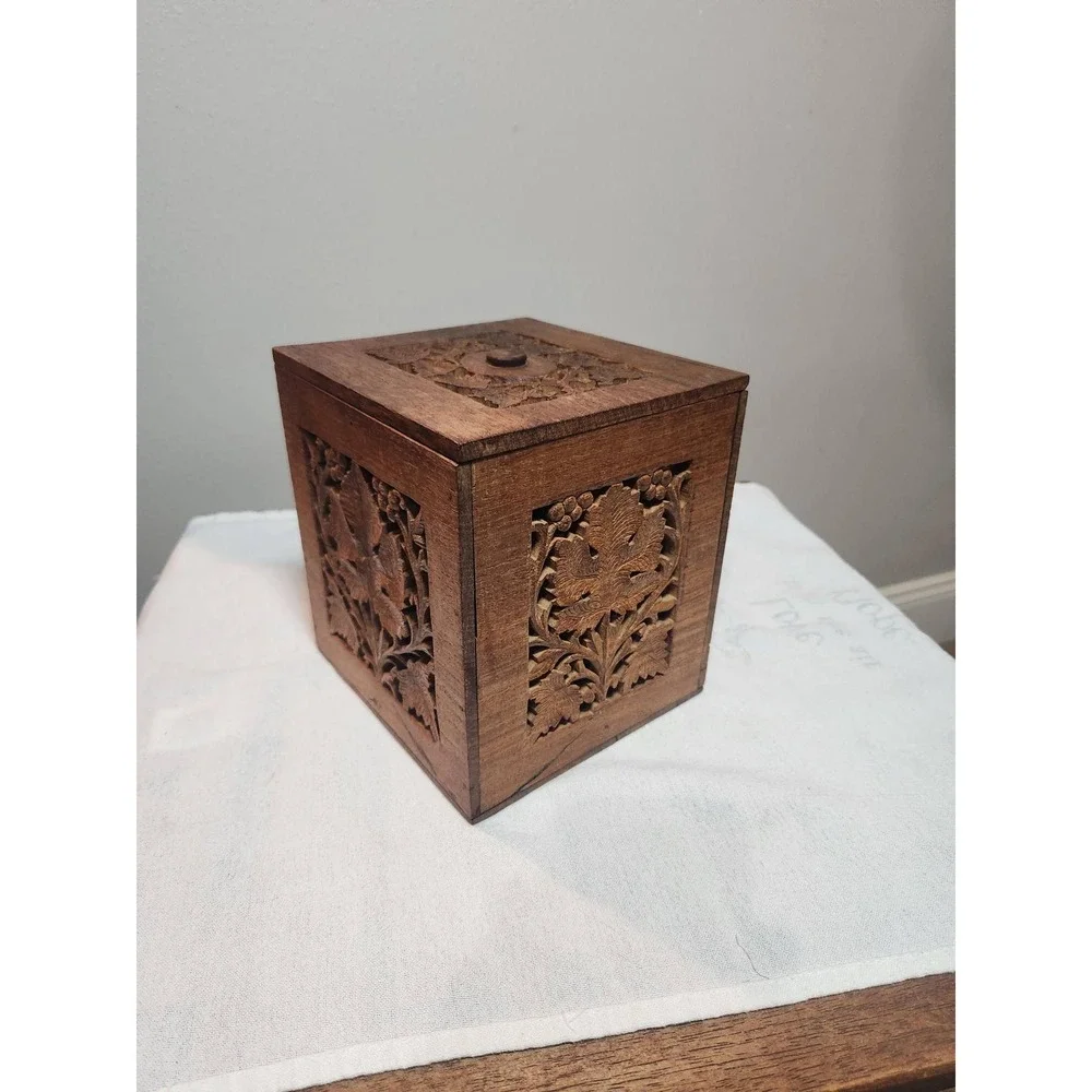 Vintage Hand Carved Wood Nesting Boxes Set of 3 Floral Lattice Storage Trinket